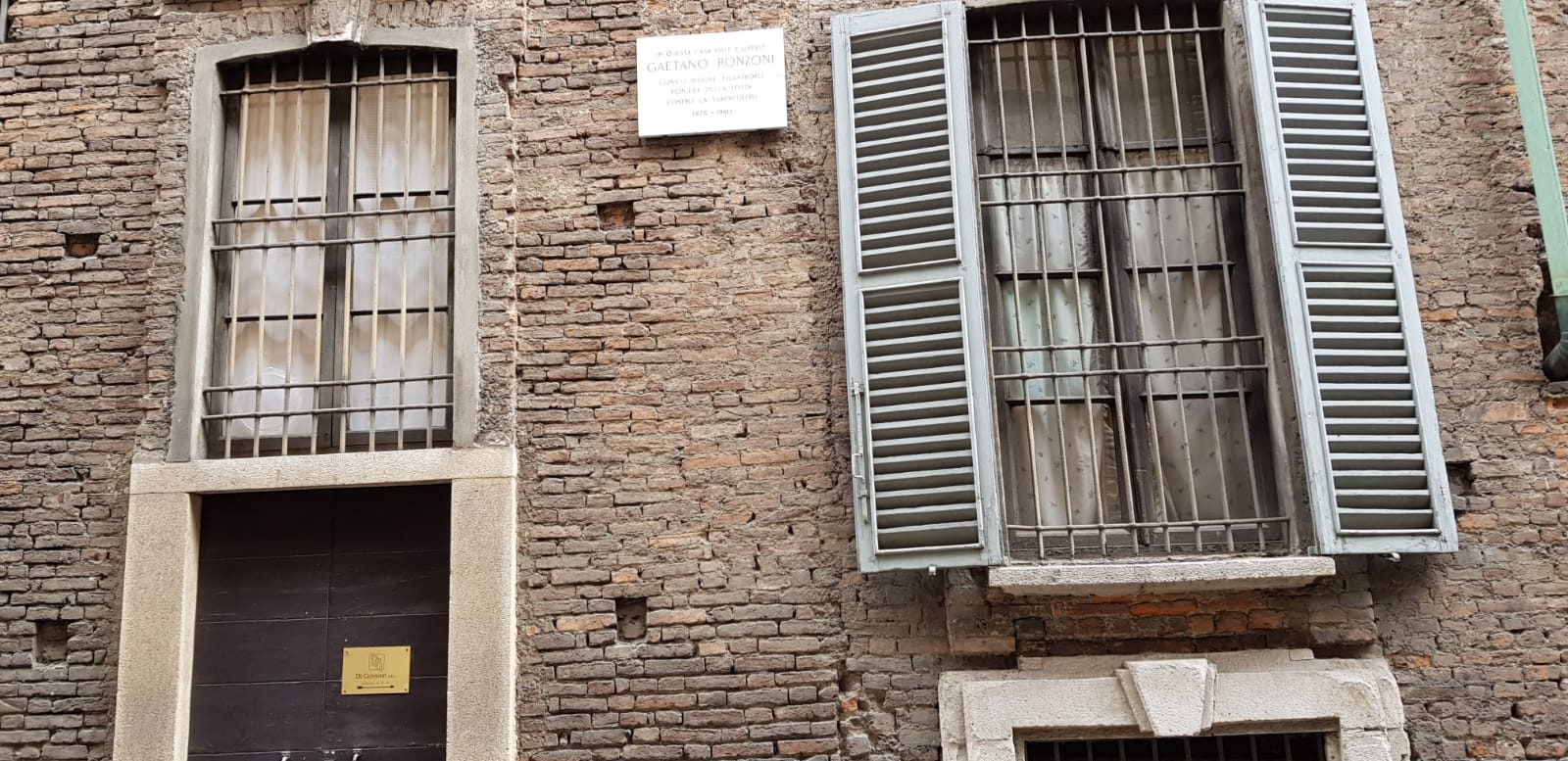 Gaetano Ronzoni's memorial tablet (by Giacomo Franchi) - 01.jpeg